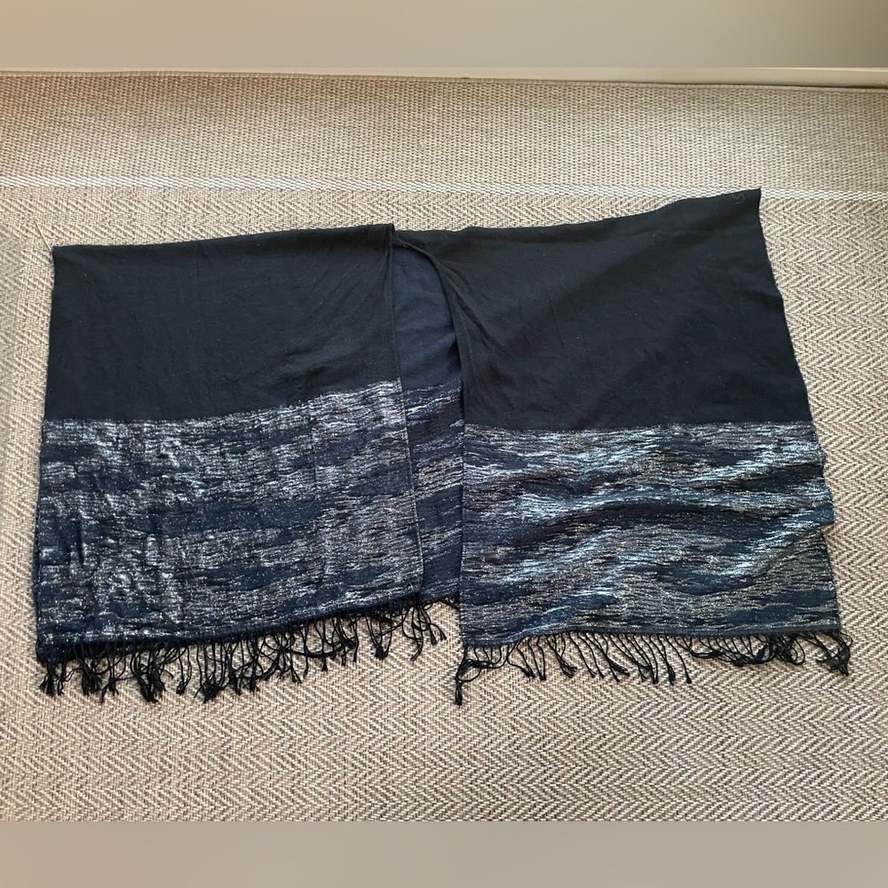 Womenโs navy blue and silver shawl wrap